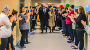 Staff at ICMH applaud as Zutphen co-founder Teddy van Zutphen and his wife, Hermina, lead a procession through the halls of the hospital.
Photos courtesy: ICMH Charitable Foundation