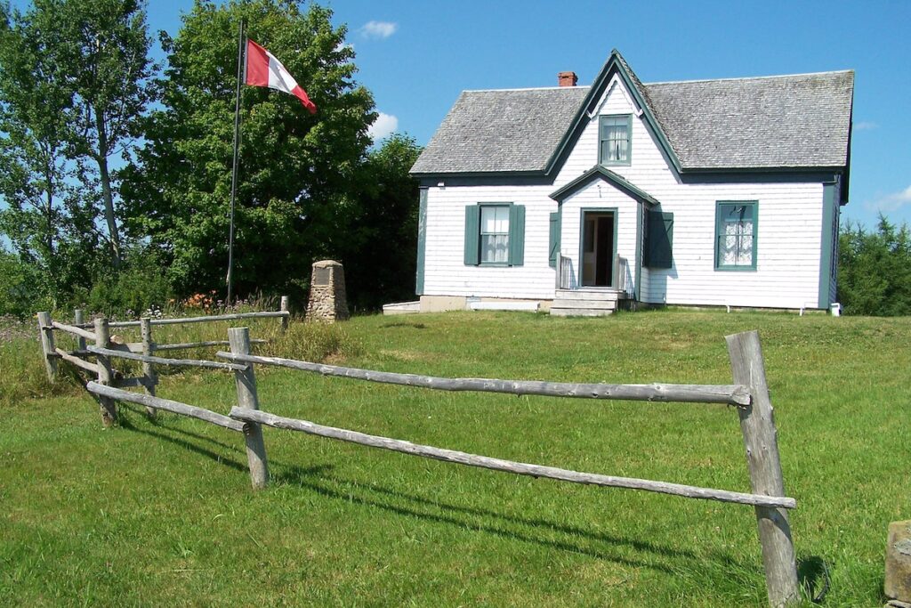 Exterior photo of MacDonald House Museum and Heritage Site.